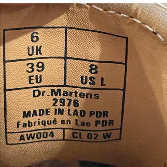 Dr. Martens Women's 2976 Chelsea Boot Black Patent Lamper Size 8 - Picture 3 of 9